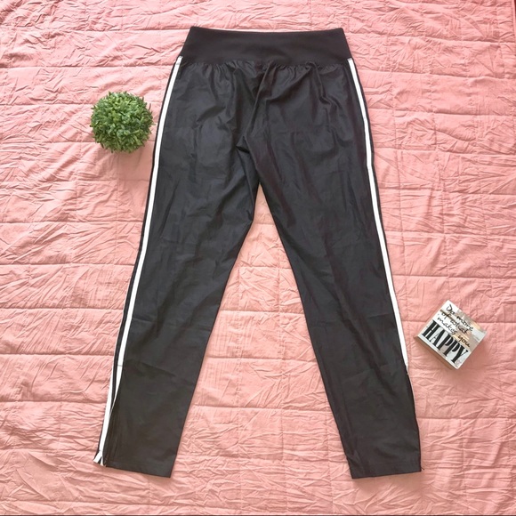 Adidas pants - Picture 3 of 6